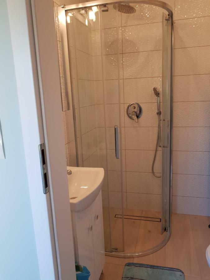 Pokoiki Krotka10 Ustronie Morskie Eksteriør billede